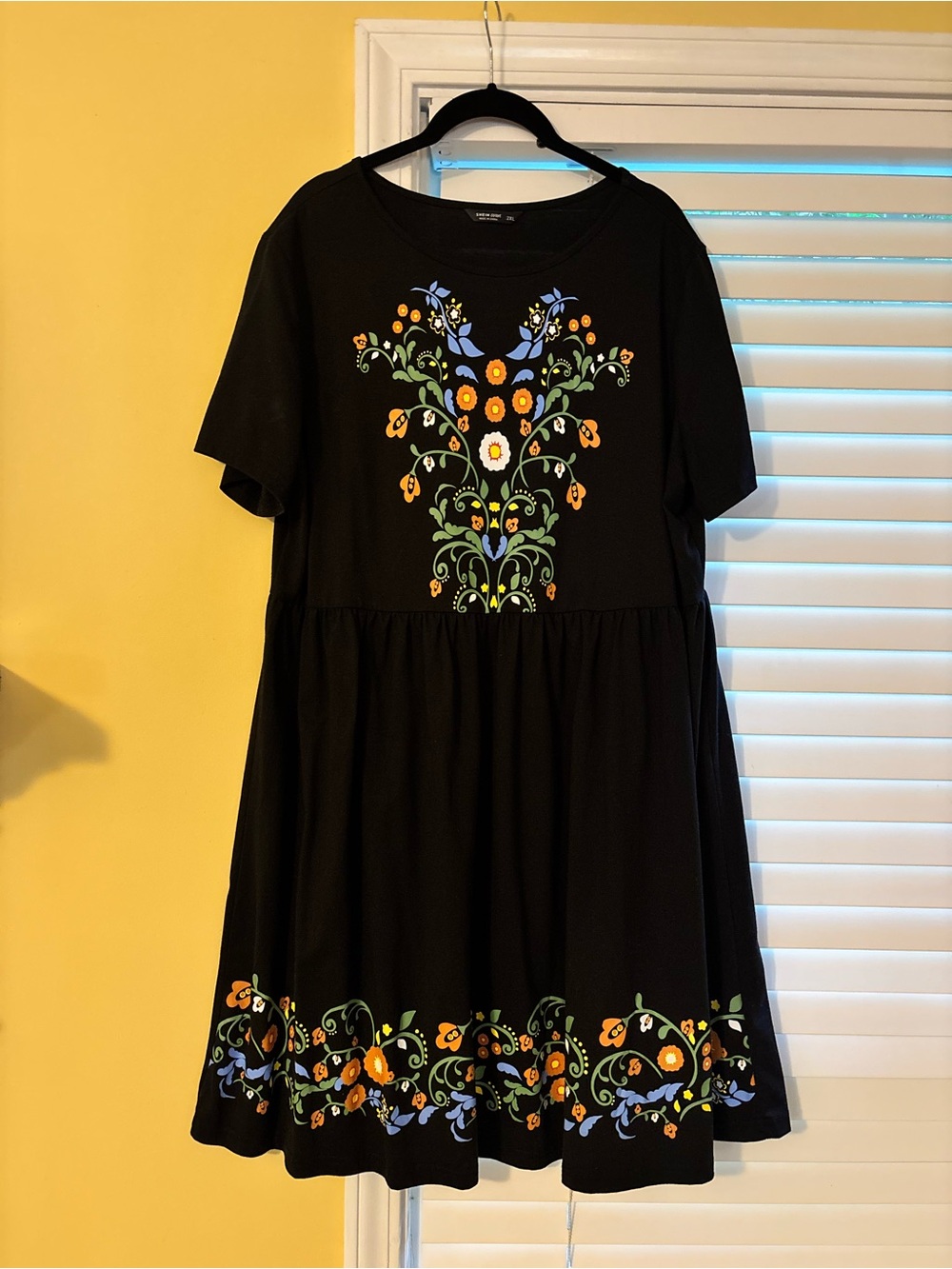 SHEIN Black Short Sleeve Babydoll Dress with Orange Blue Floral Embroidery